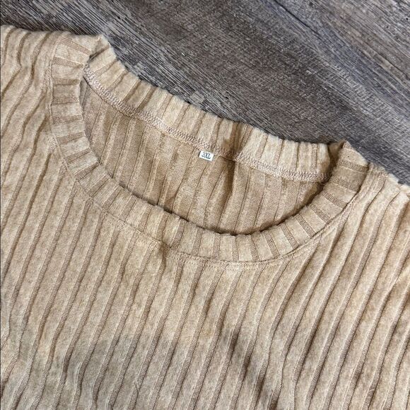 3XL Top - Picture 4 of 4